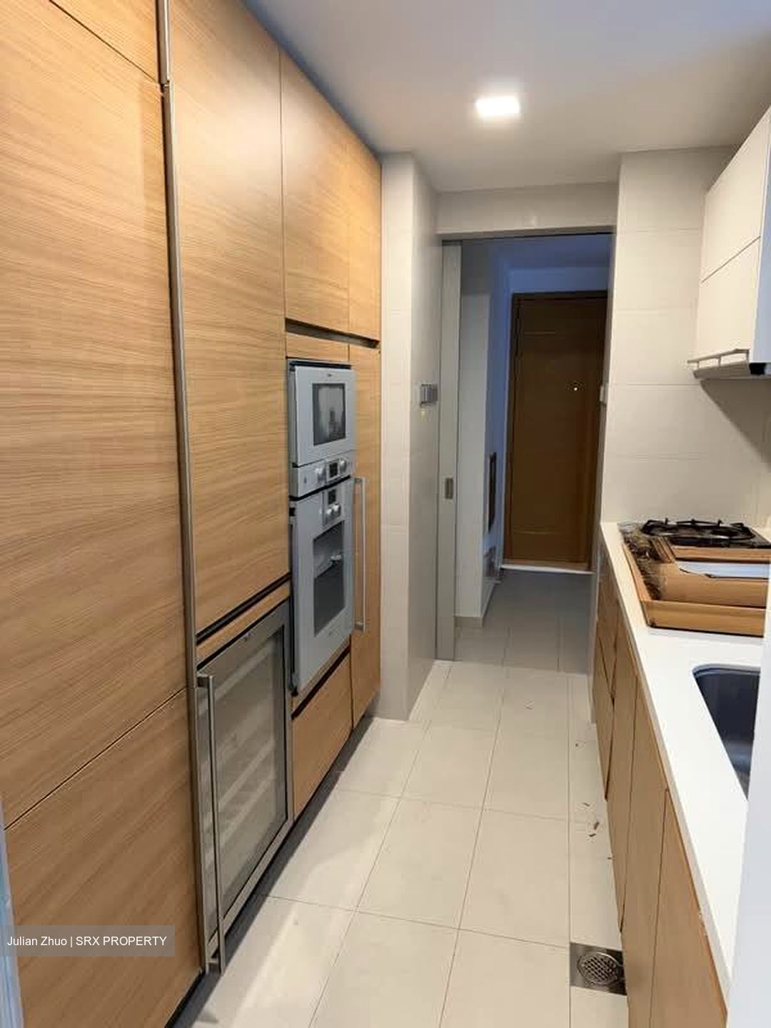 Suites @ Cairnhill (D9), Apartment #578390461